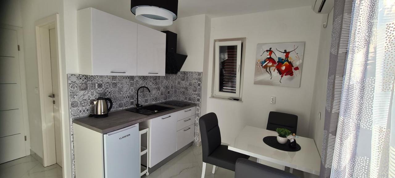 Apartments Orlic Sali Ngoại thất bức ảnh